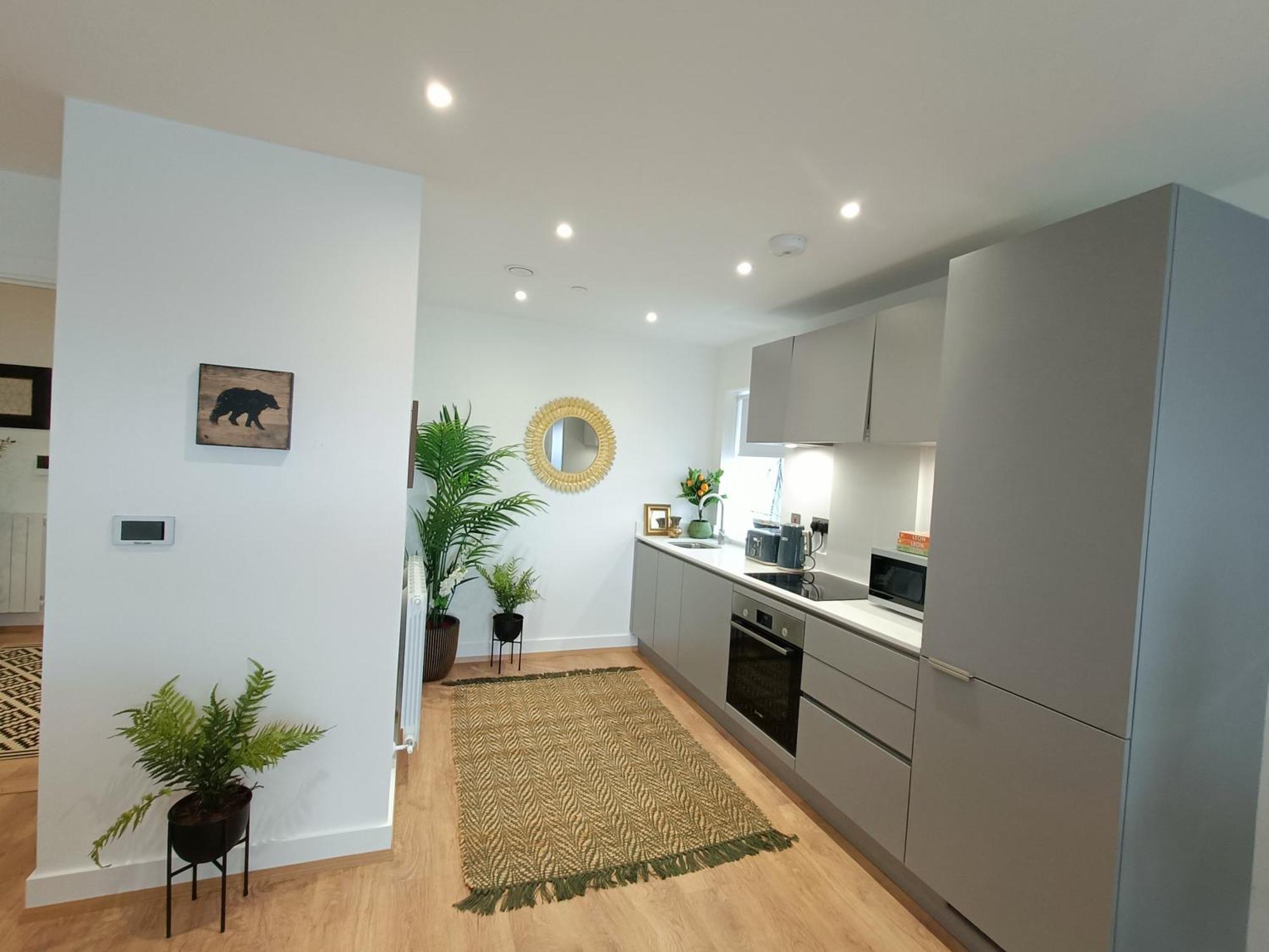 Snuggle Inn - Riverside Apartments - Views Over Looking London River Thames, Close To O2 Arena, London Excel, London City Airport, Thames Clipper- River Boat Service, Woolwich Ferry, Onsite Parking, Twin Room Option Available Londres Exterior foto