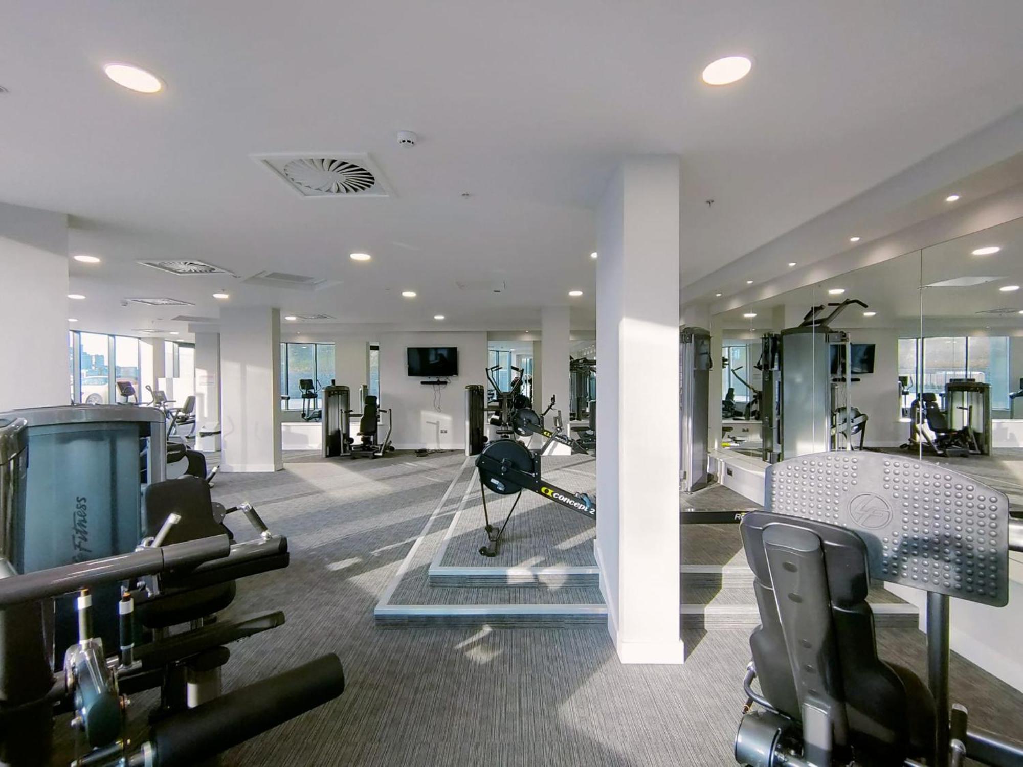 Snuggle Inn - Riverside Apartments - Views Over Looking London River Thames, Close To O2 Arena, London Excel, London City Airport, Thames Clipper- River Boat Service, Woolwich Ferry, Onsite Parking, Twin Room Option Available Londres Exterior foto